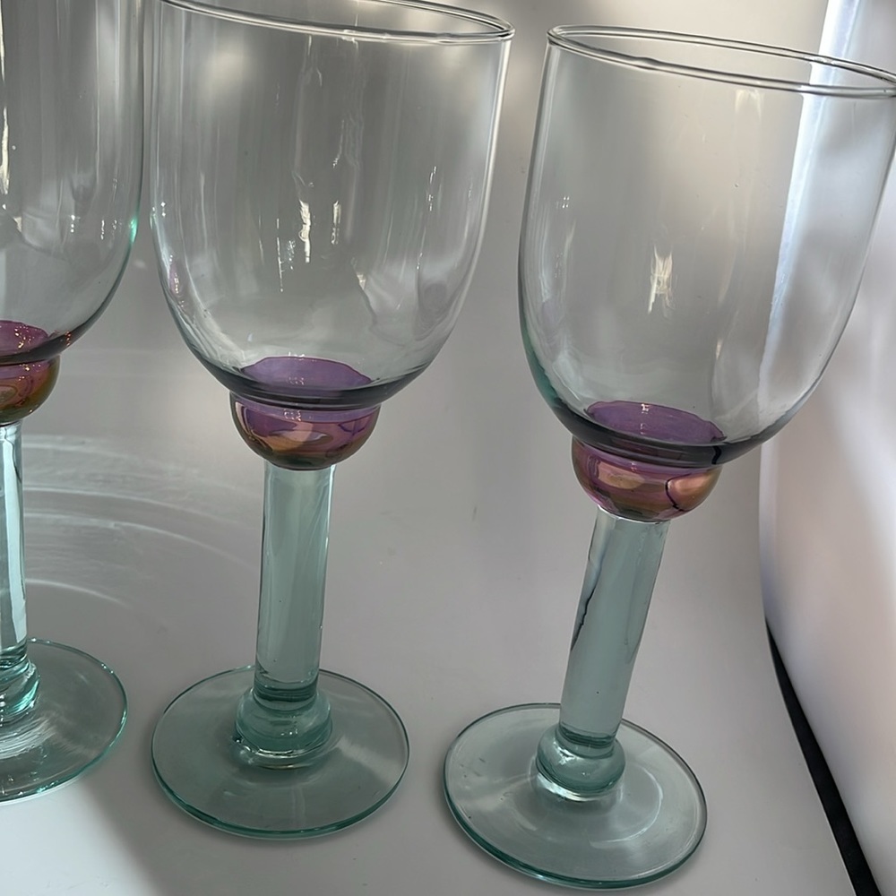 Green Tint Wine Glasses set of 4 Vintage - Picture 9 of 13